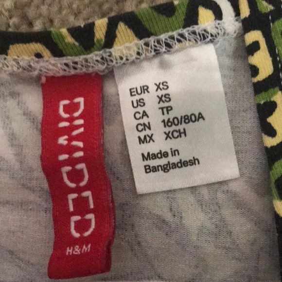 H&M pineapple crop top✨ - Picture 2 of 3